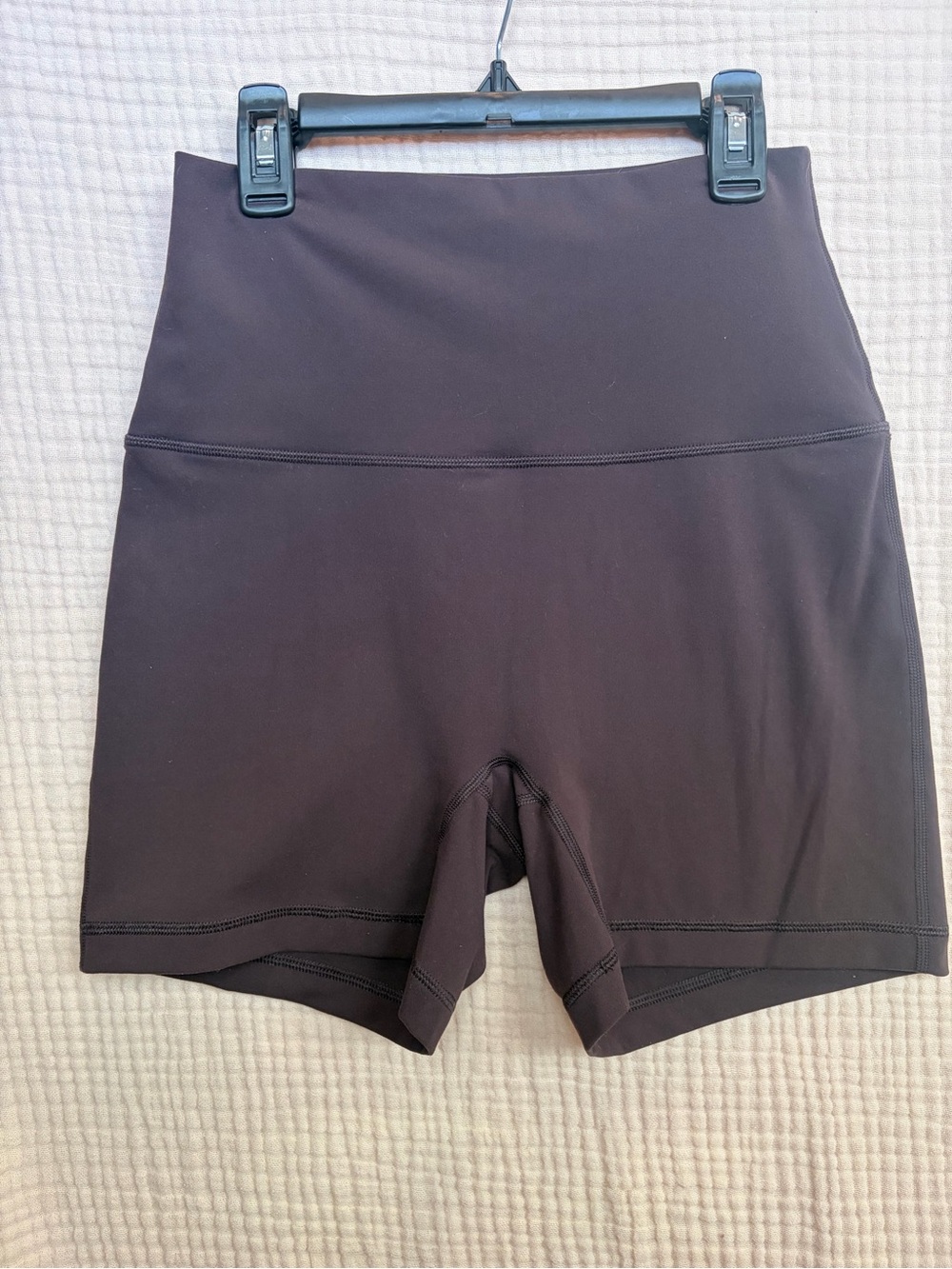 SKN by Yogalicious Everyday 5" Shorts Brown Women’s M High Rise